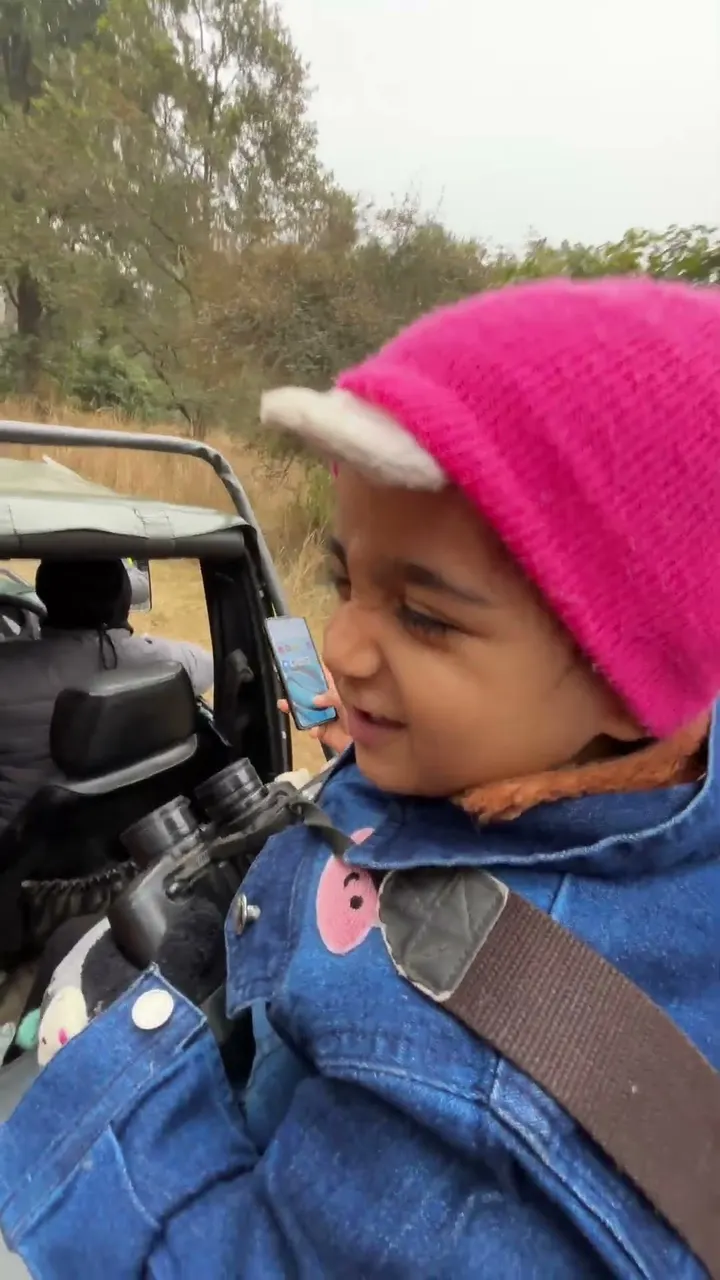 Safari vibe check with the cutest guest! 🚙🥰